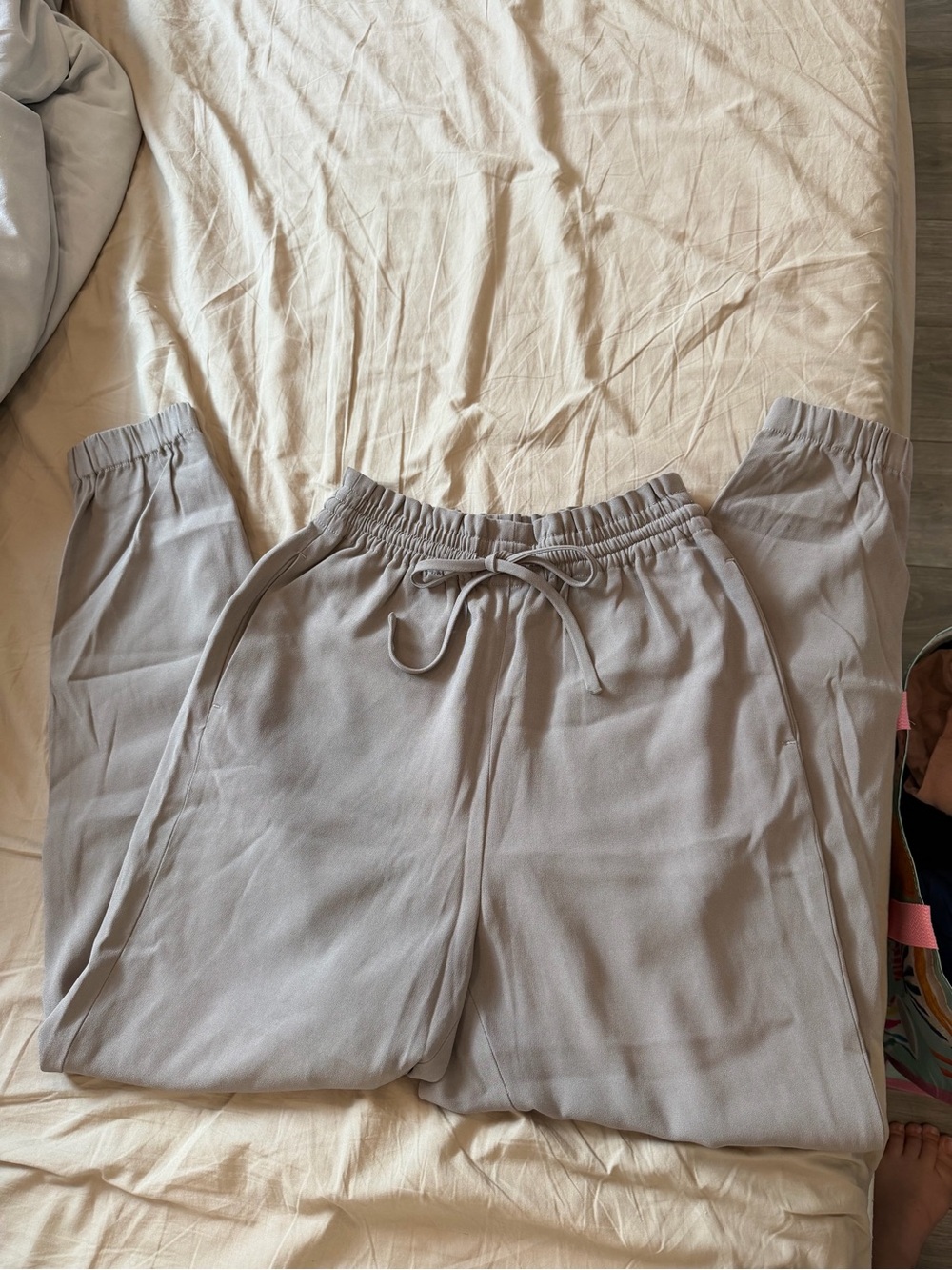 Babaton Light Gray Elastic Drawstring Joggers